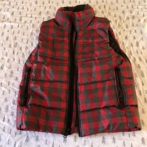 Gap red and gray plaid vest